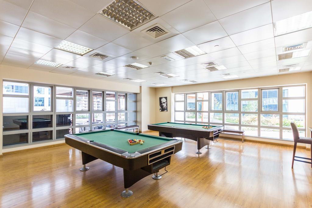 Yanjoon Holiday Homes - Princess Tower Apartments ドバイ エクステリア 写真