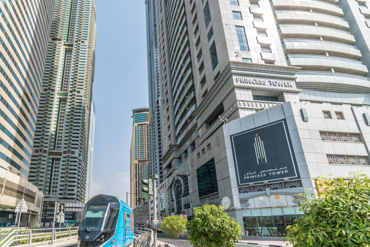 Yanjoon Holiday Homes - Princess Tower Apartments ドバイ エクステリア 写真