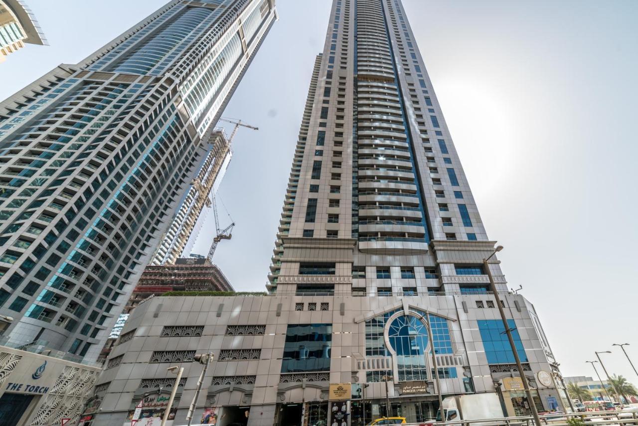 Yanjoon Holiday Homes - Princess Tower Apartments ドバイ エクステリア 写真